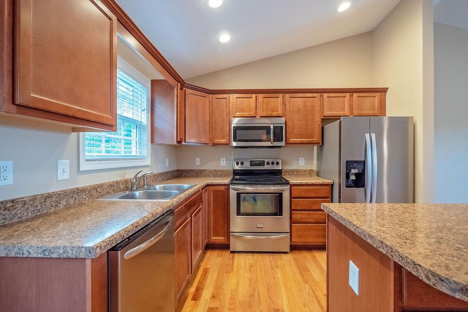 Photo #7: 1640 Ridgeway Drive