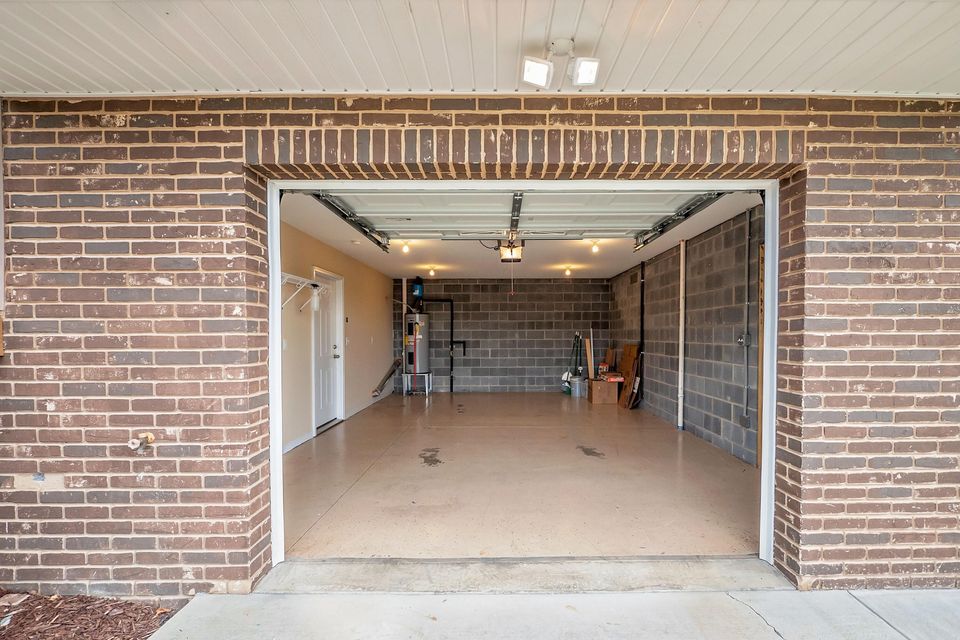 Photo #41: 1640 Ridgeway Drive