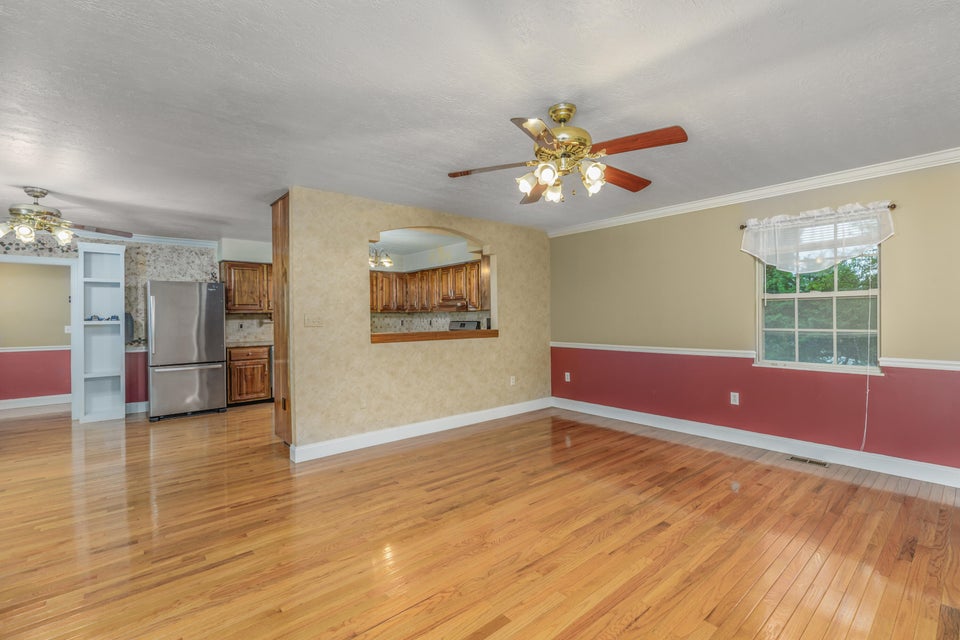 Photo #19: 122 Sierra Lane