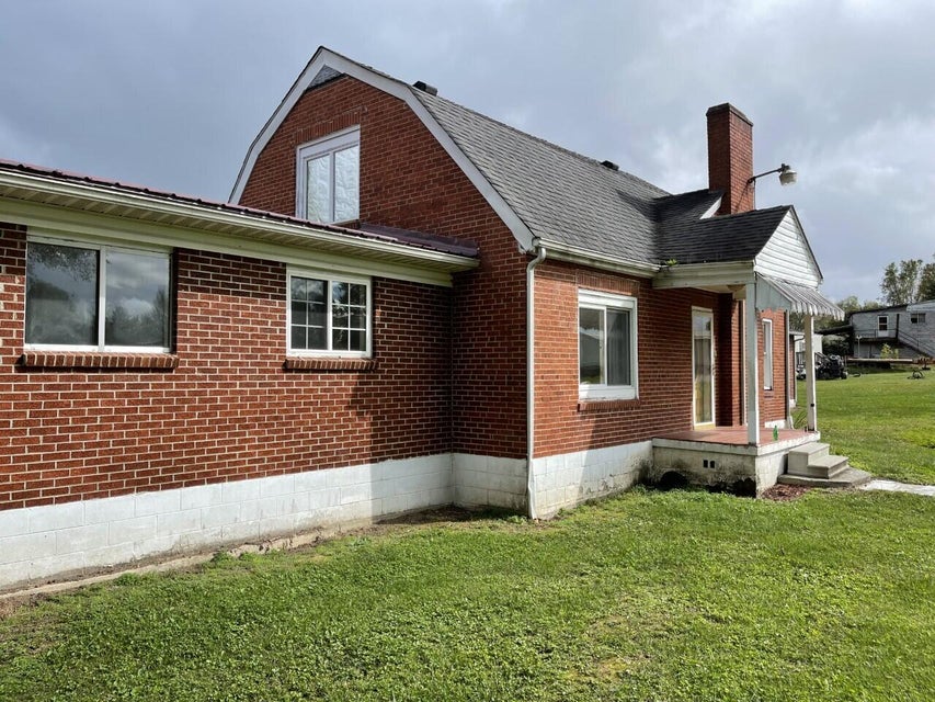 Photo #2: 233 Sycamore Drive