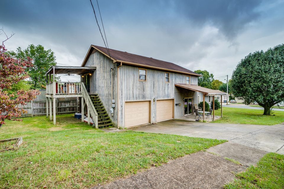 Photo #3: 1209 Lamont Street