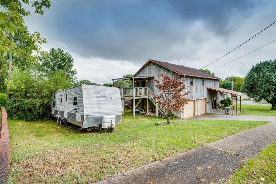 Photo #4: 1209 Lamont Street