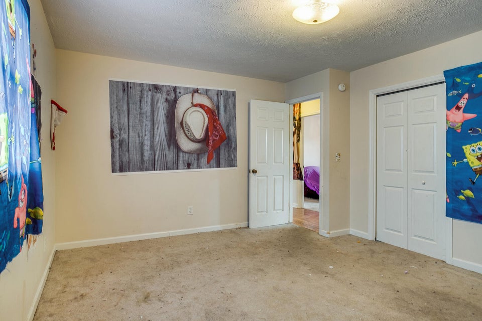 Photo #34: 1209 Lamont Street