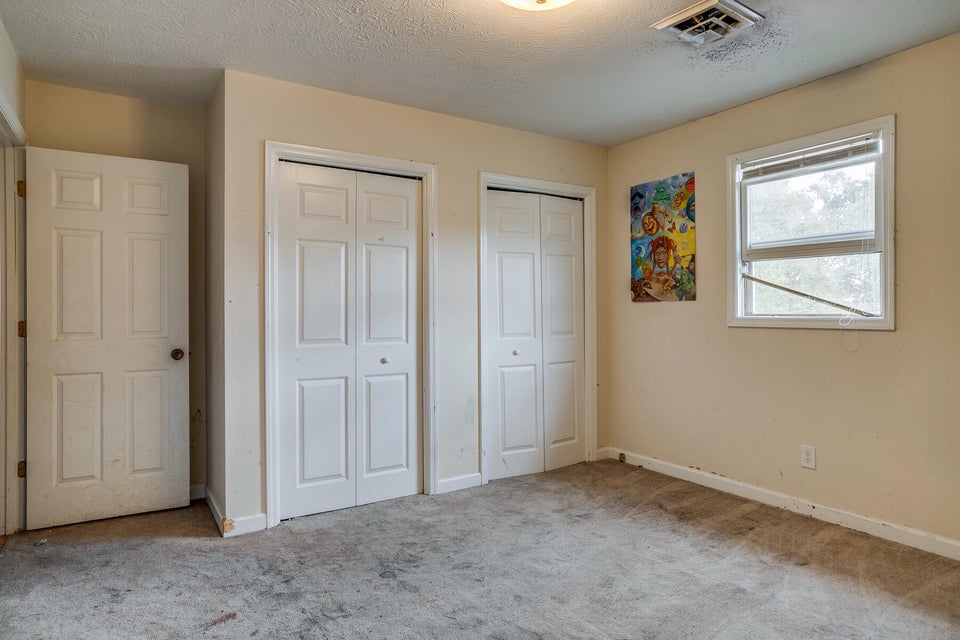 Photo #37: 1209 Lamont Street