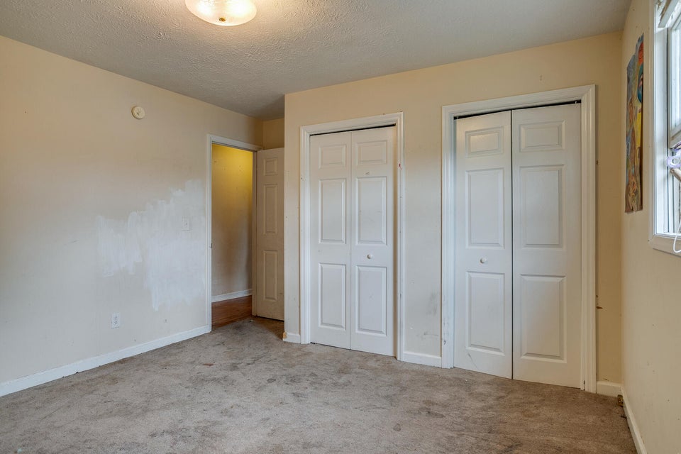 Photo #38: 1209 Lamont Street