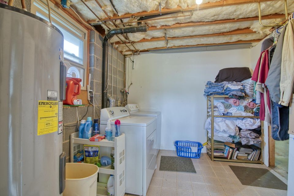 Photo #21: 189 Woodlyn Road
