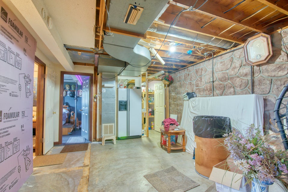 Photo #22: 189 Woodlyn Road