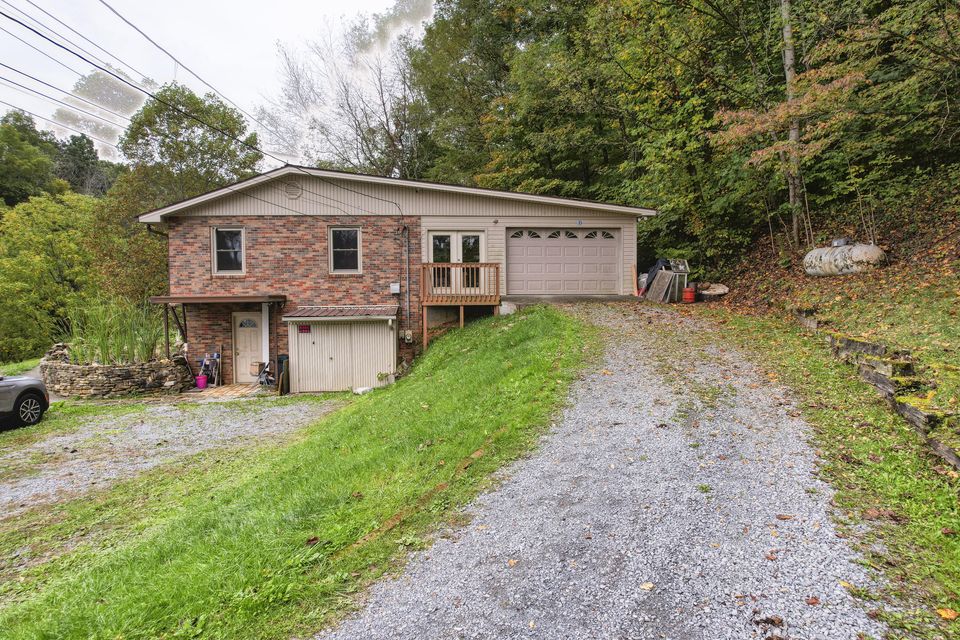 Photo #44: 189 Woodlyn Road