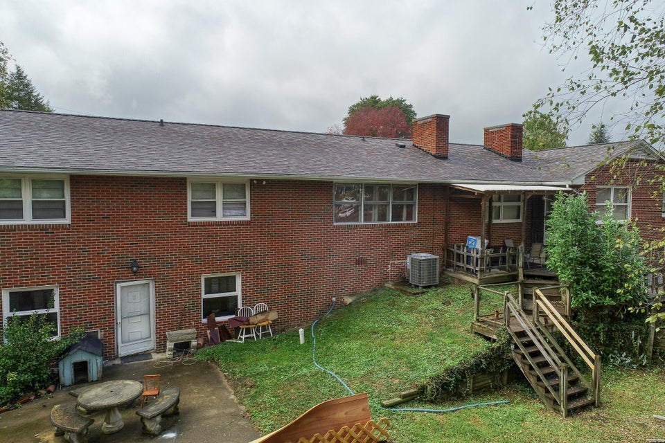 Photo #15: 408 Manderley Road