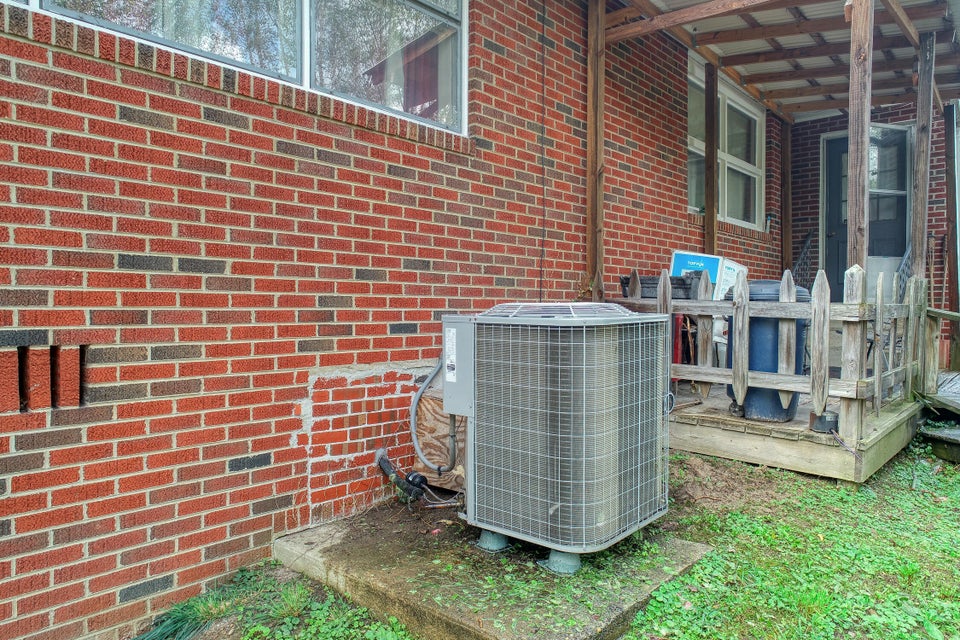 Photo #19: 408 Manderley Road