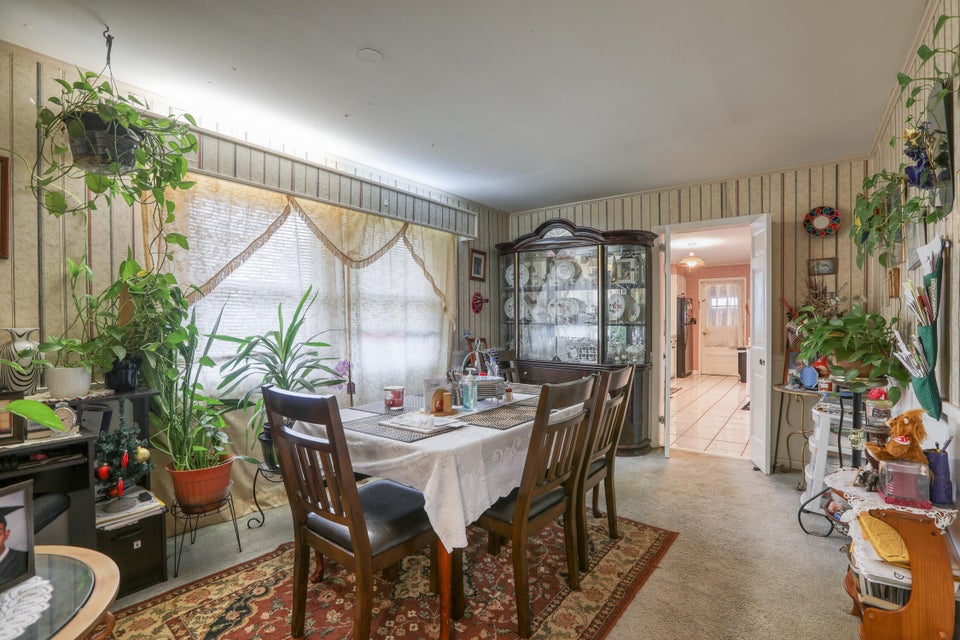 Photo #38: 408 Manderley Road