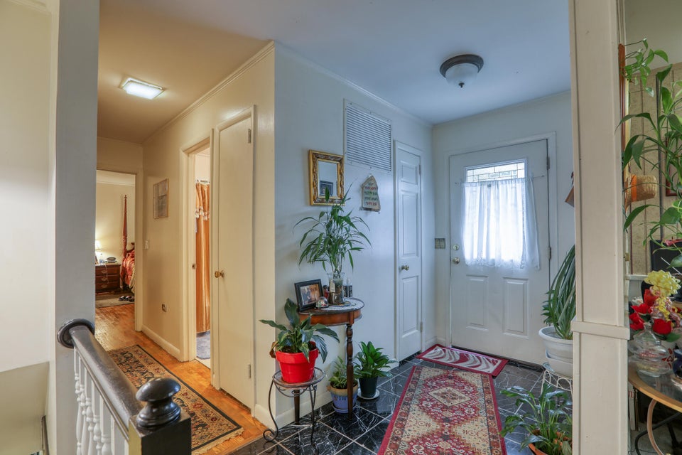 Photo #40: 408 Manderley Road