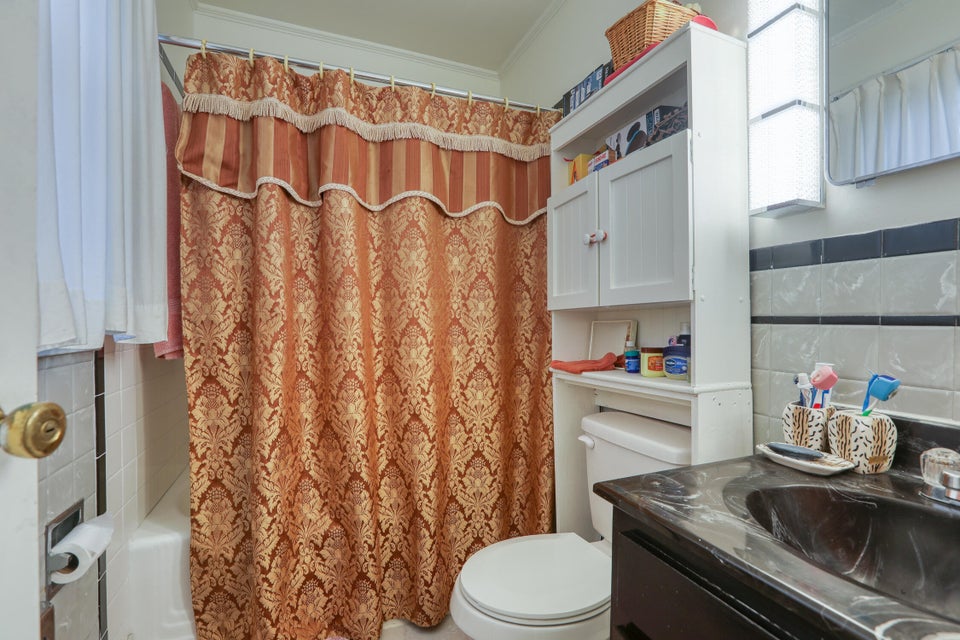 Photo #46: 408 Manderley Road