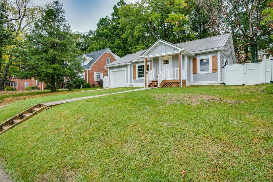 Photo #3: 1228 Catawba Street