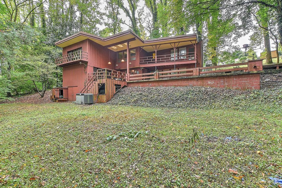 Photo #1: 28 Cedar Lane