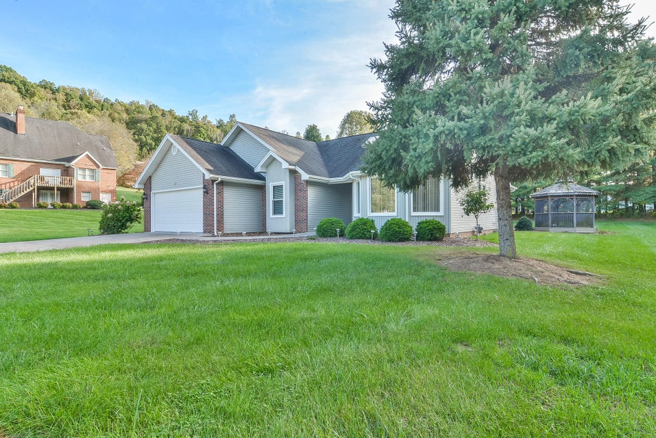 Photo #34: 405 Woodberry Circle