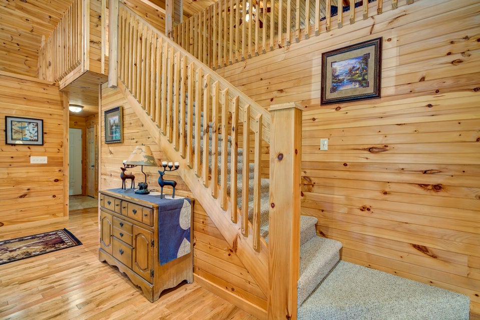 Photo #5: 108 Sylvan Way