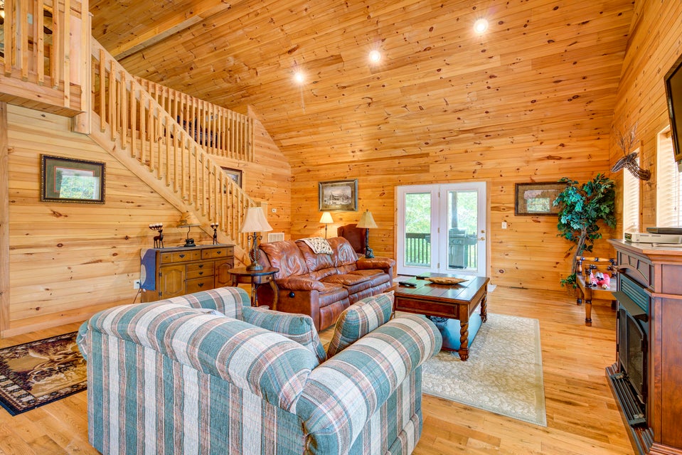 Photo #11: 108 Sylvan Way
