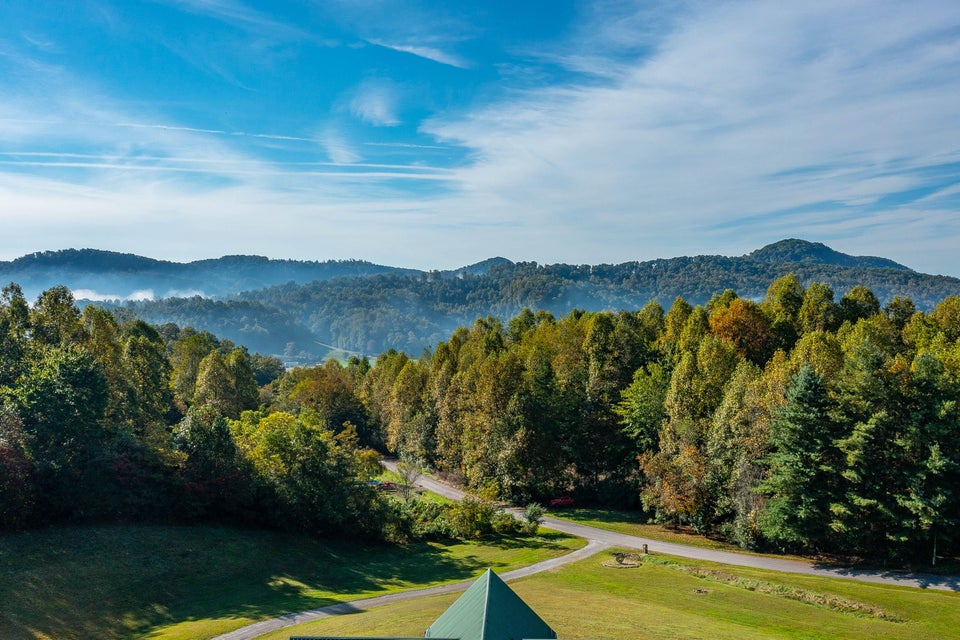 Photo #31: 422 Hillside Lane