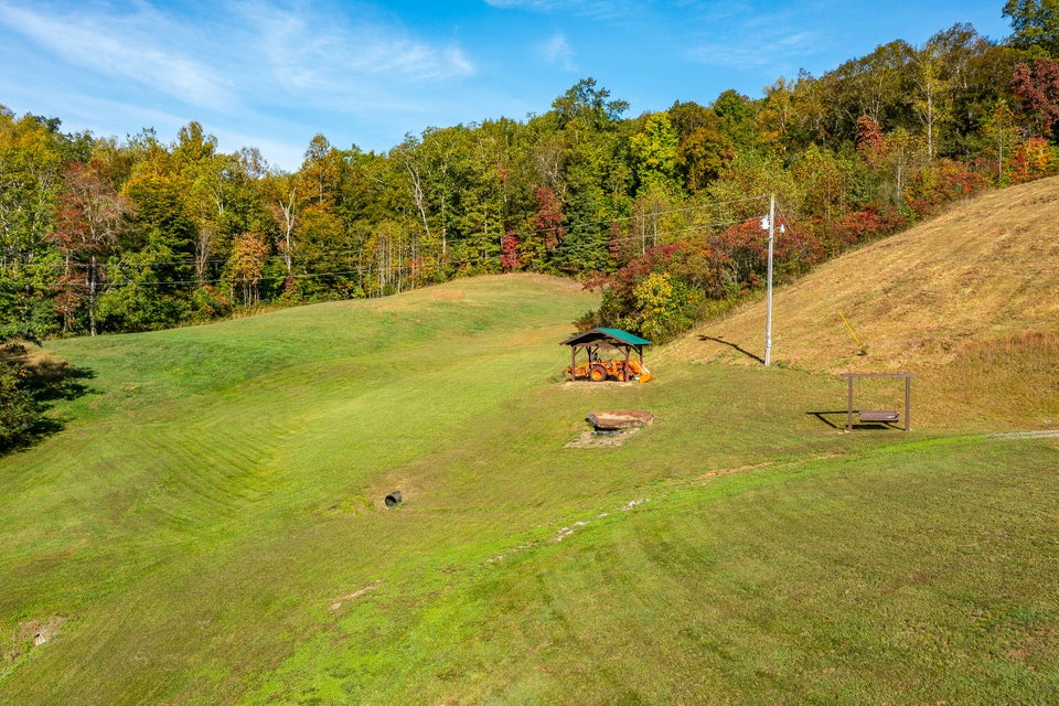 Photo #33: 422 Hillside Lane