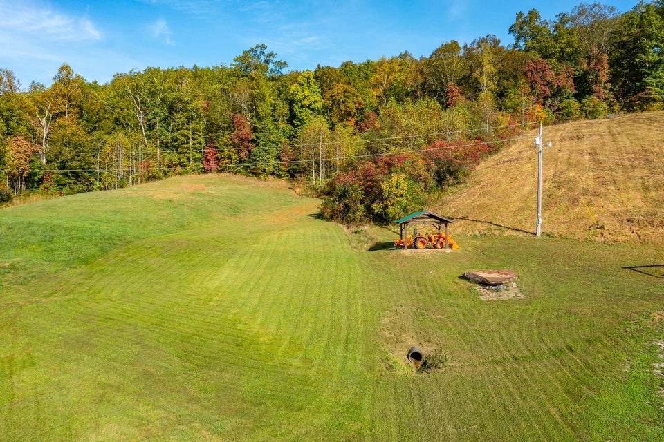 Photo #36: 422 Hillside Lane