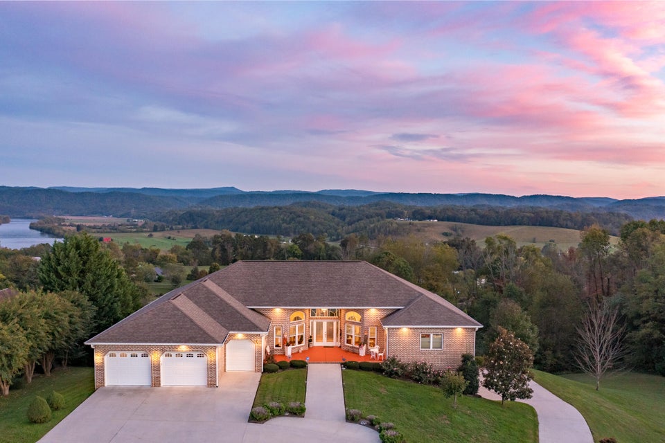 Photo #3: 231 Roanoke Drive