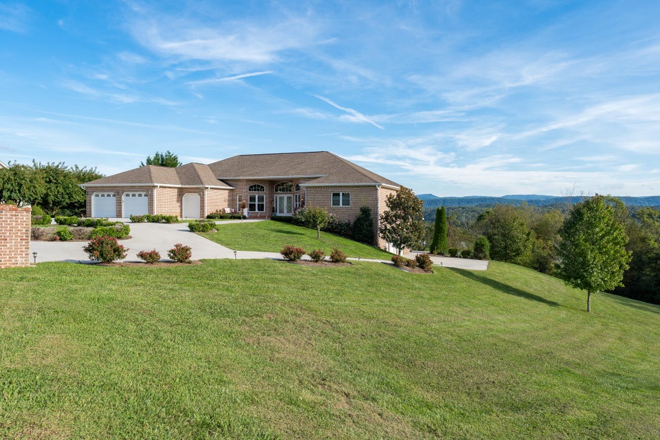 Photo #9: 231 Roanoke Drive