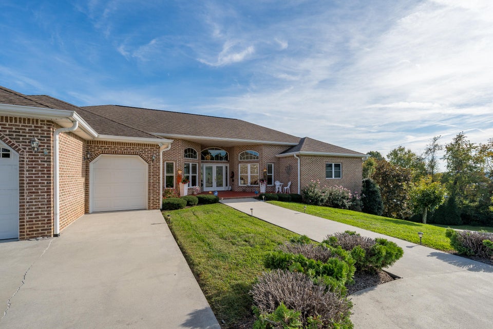 Photo #15: 231 Roanoke Drive