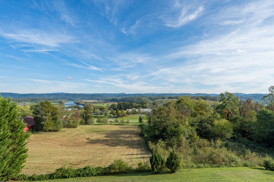 Photo #23: 231 Roanoke Drive