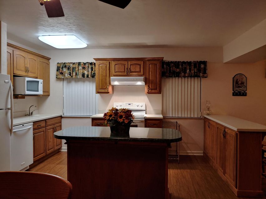 Photo #21: 168 Hemlock Street