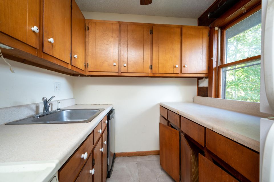 Photo #14: 2822 Walnut Street