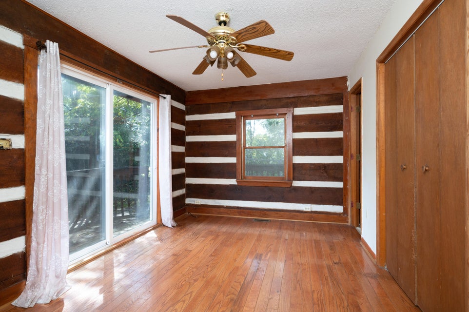 Photo #16: 2822 Walnut Street