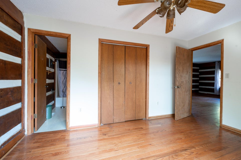 Photo #19: 2822 Walnut Street