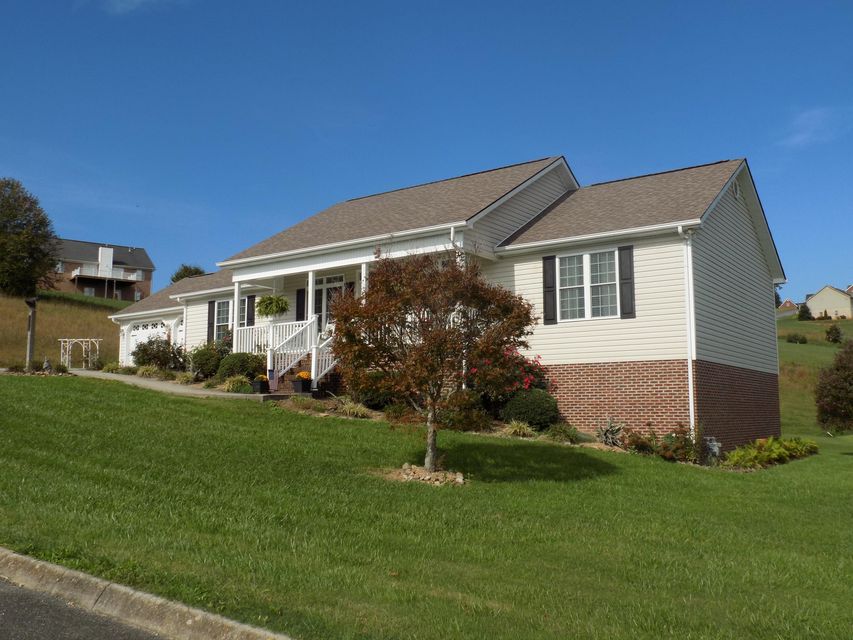 Photo #4: 210 Roanoke Drive