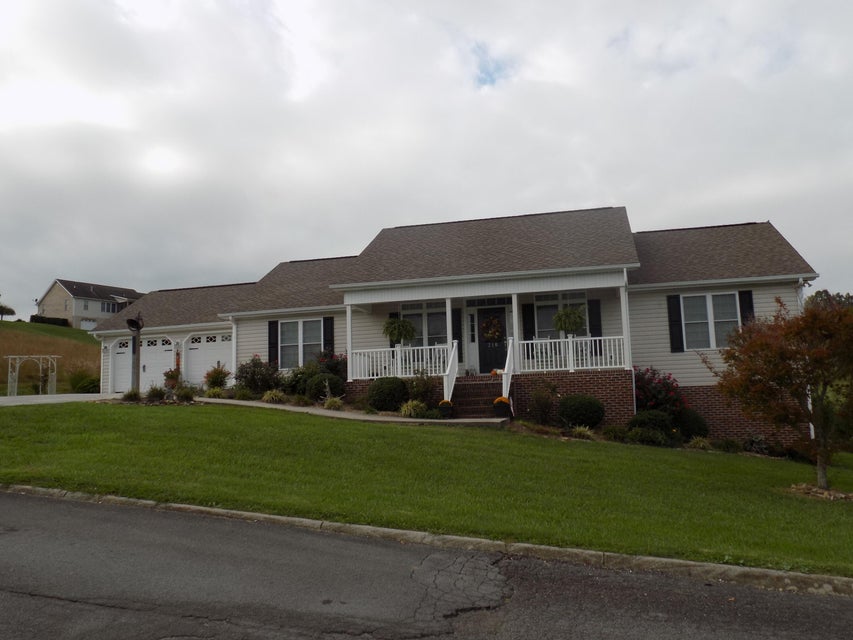 Photo #7: 210 Roanoke Drive