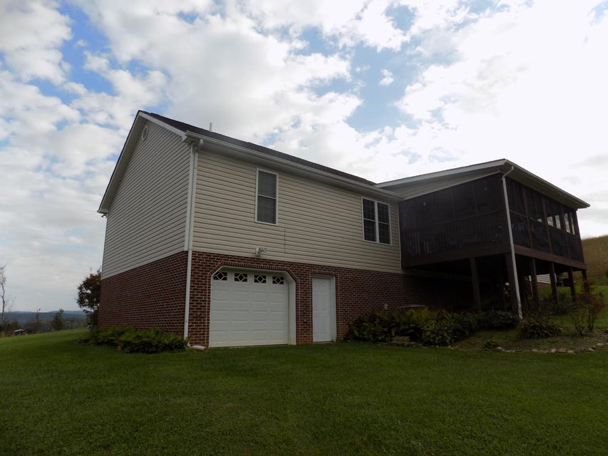 Photo #10: 210 Roanoke Drive