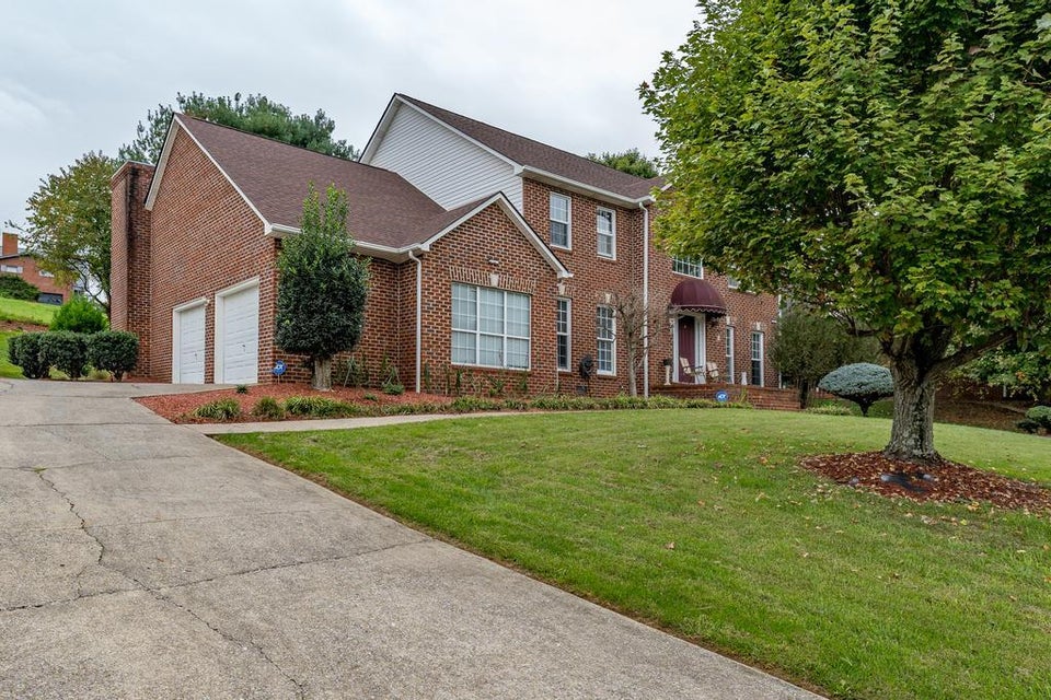 Photo #2: 3414 Berkshire Cir Circle