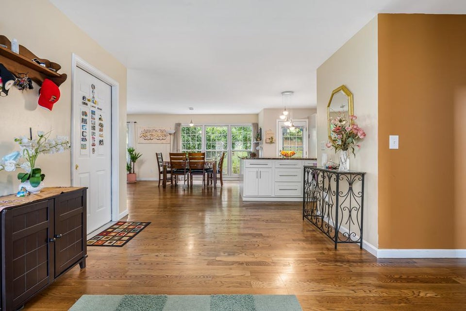 Photo #9: 3414 Berkshire Cir Circle