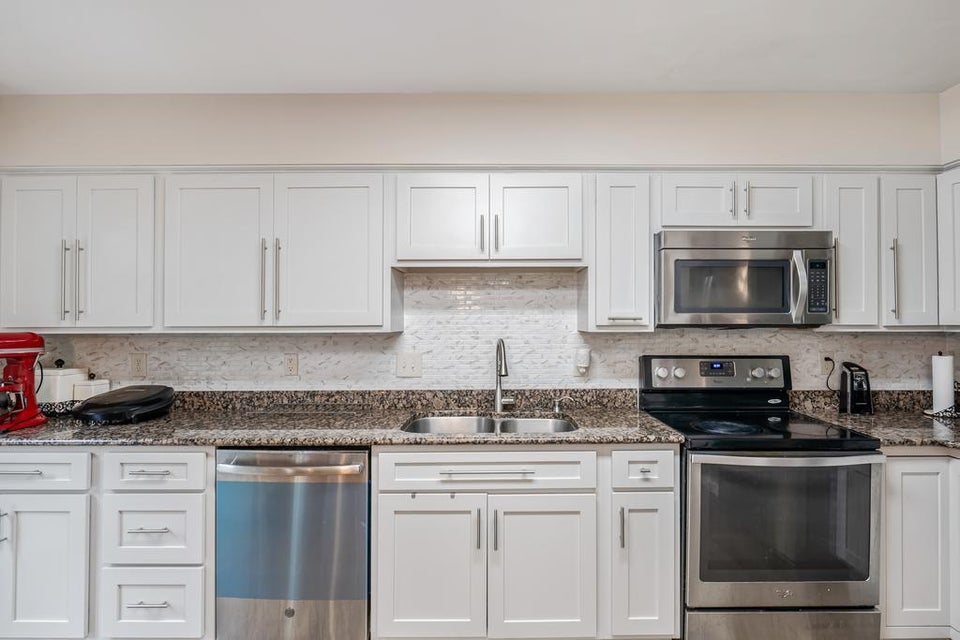 Photo #16: 3414 Berkshire Cir Circle