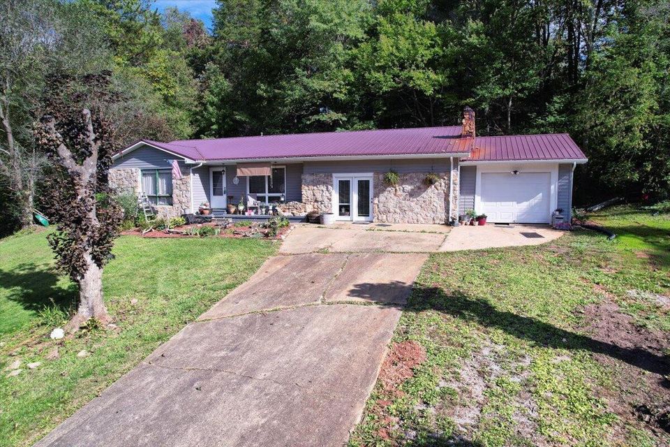 Photo #1: 1025 Riddle Road