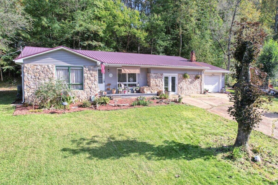 Photo #2: 1025 Riddle Road