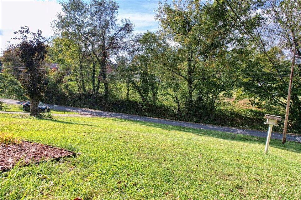 Photo #30: 1025 Riddle Road