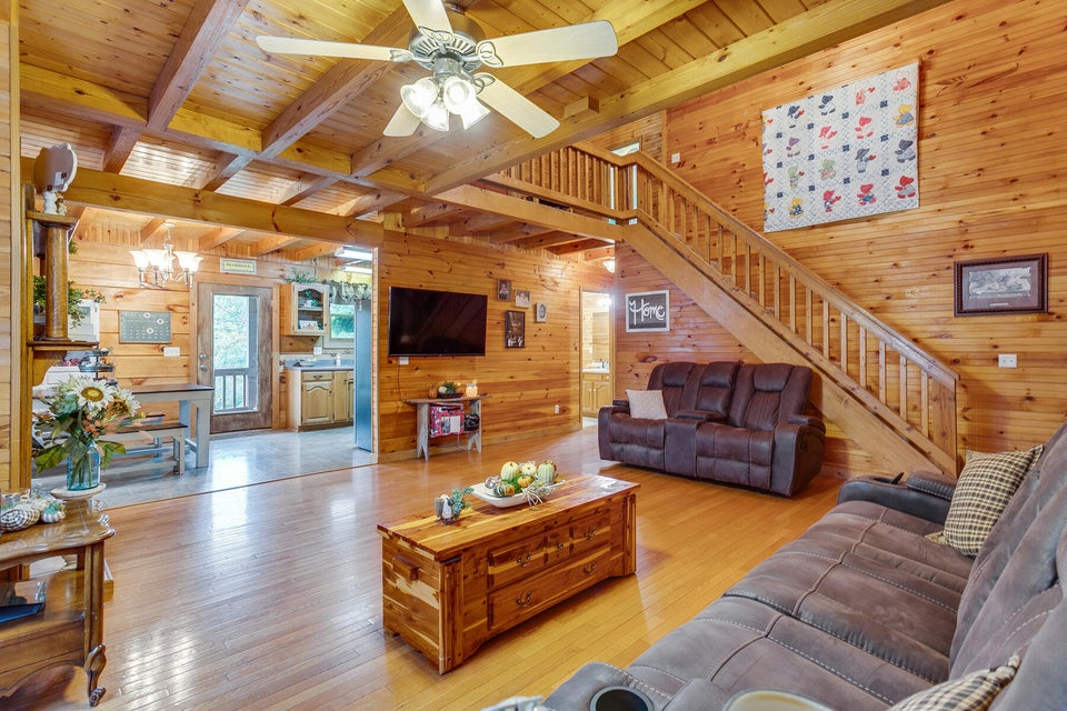 Photo #9: 156 Cherokee Drive