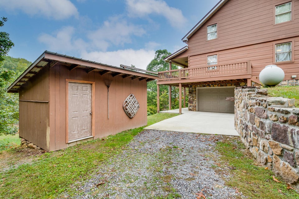 Photo #31: 156 Cherokee Drive