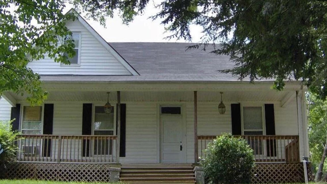 Photo #2: 226 Lynnwood Drive