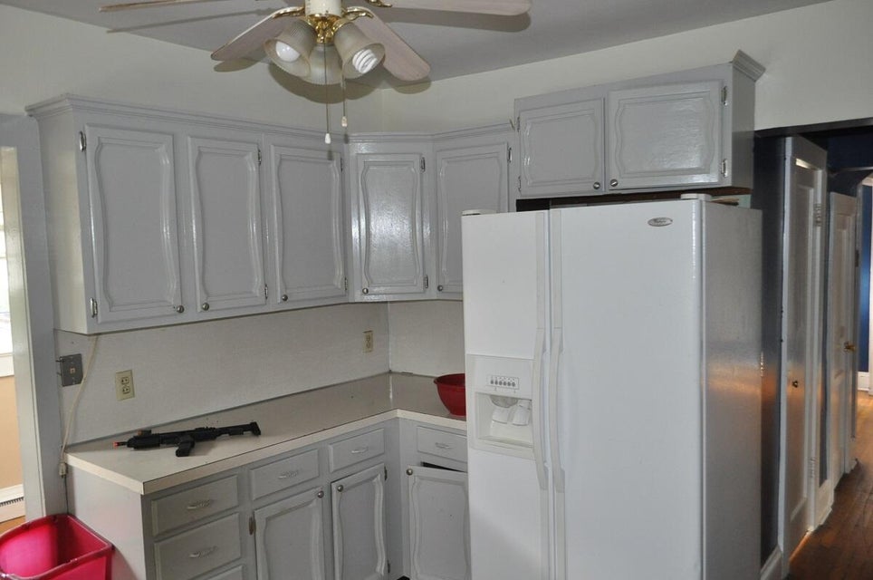 Photo #8: 218 Craig St