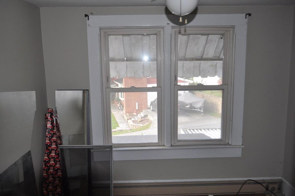 Photo #12: 218 Craig St