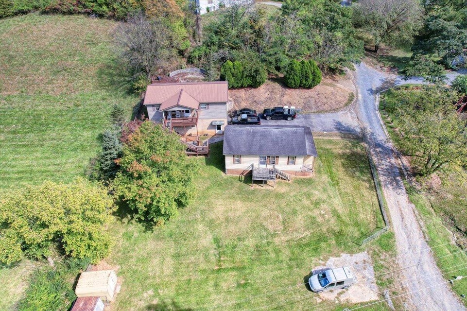 Photo #3: 711 Cash Hollow Road