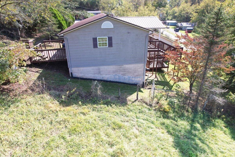 Photo #39: 711 Cash Hollow Road