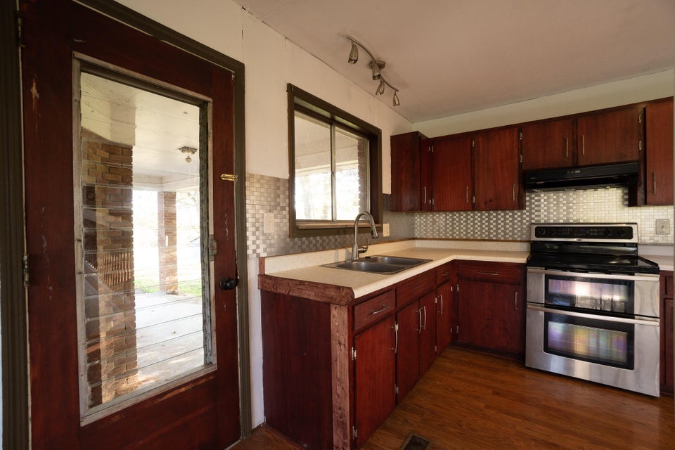 Photo #12: 2815 Ottway Road